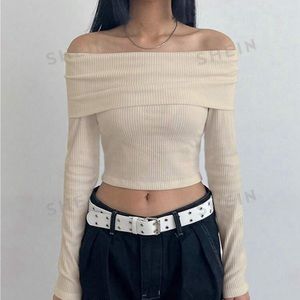 DAZY holdover off shoulder cropped tee